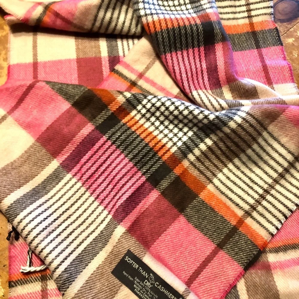 Softer than Cashmere Pink Plaid Fringe Wrap Scarf NWT